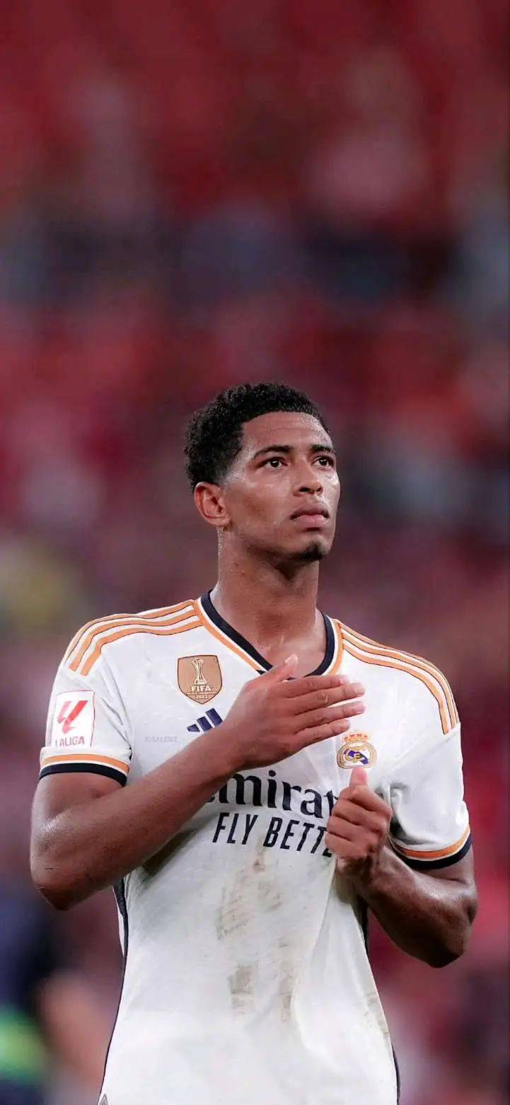 意媒：库普梅纳斯转型中卫表现亮眼，尤文中场补强成当务之急