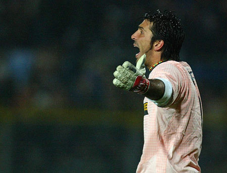 篮球火箭队长发声：我们不会停止前进