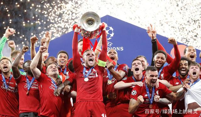 巴特萨吉感谢球迷支持，庆祝球队重要胜利