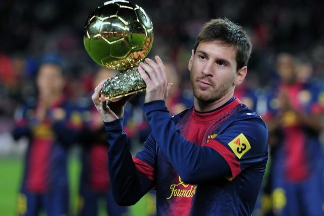 穆里尼奥提前送出圣诞礼物？两小将欧冠迎本菲卡一线队首秀