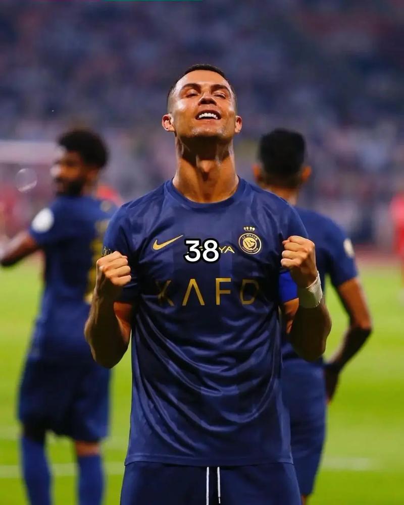 来了，曼联！主帅批准，引进1.6亿三大强援！两“废柴”闪电离队